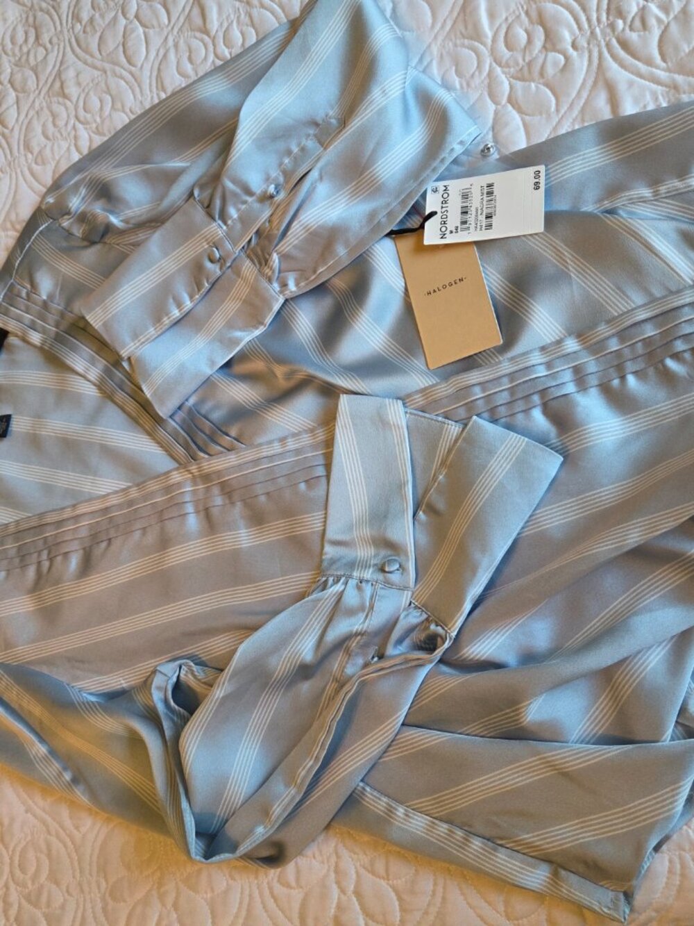 Halogen NWT Silk Niagra Mist pale blue w white stripes ladies blouse size Medium